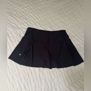 Lululemon athletic skirt size 8! Like new!
